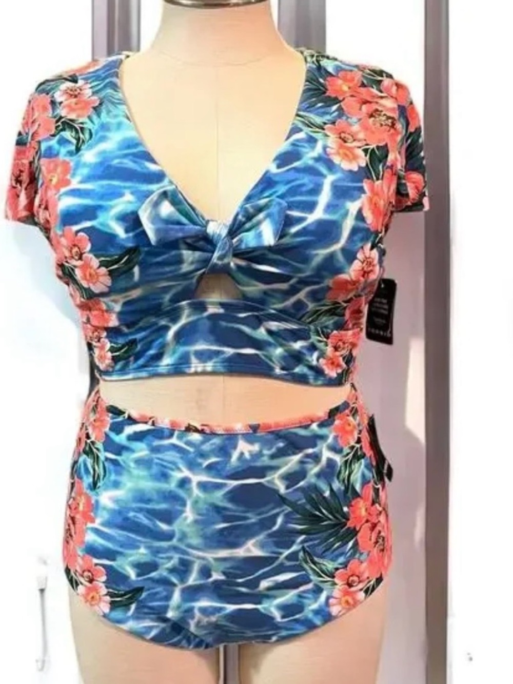 Floral Blue Tie-Front Crop Top and bottoms torrid